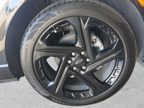 Used 2025 Chevrolet Equinox EV RS FWD image 23
