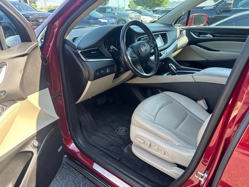 Used 2020 Buick Enclave Premium w/ Sun and Sites Package AWD/4WD image 9
