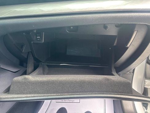 Used 2017 Nissan Maxima 3.5 SL FWD image 36