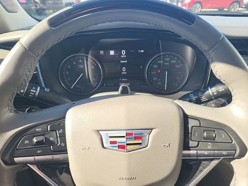 Used 2022 Cadillac XT6 Premium Luxury w/ Technology Package image 14