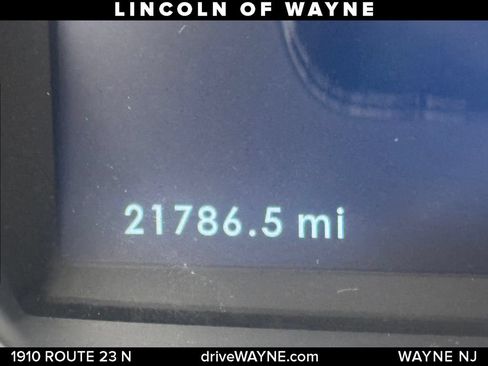 Certified 2024 Lincoln Corsair Reserve w/ Equipment Group 201A AWD/4WD image 16