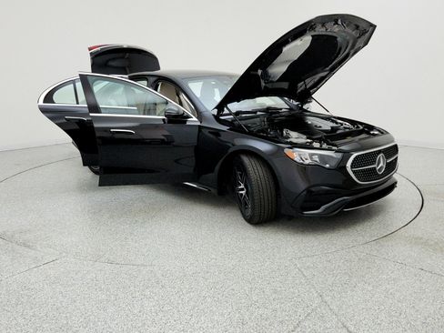 Used 2026 Mercedes-Benz E 350 4MATIC Sedan image 10