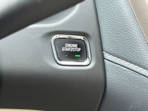 Used 2020 GMC Acadia Denali w/ LPO, Adventure Package AWD/4WD image 31