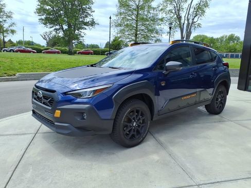 Used 2024 Subaru Crosstrek 2.5i Wilderness AWD/4WD image 3