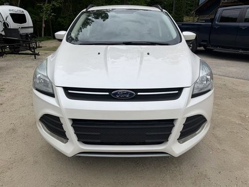 Used 2016 Ford Escape SE w/ SE Leather Comfort Package AWD/4WD image 2