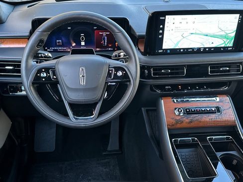 New 2026 Lincoln Aviator Black Label image 13