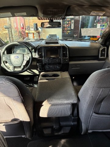 Used 2018 Ford F150 XLT w/ Equipment Group 302A Luxury AWD/4WD image 18