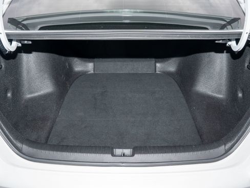 Used 2023 Honda Accord Sport image 10