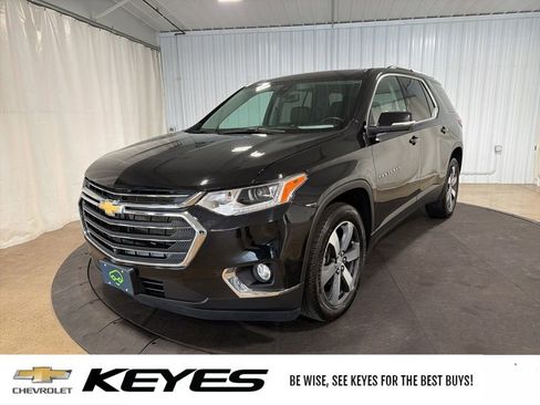 Certified 2021 Chevrolet Traverse LT w/ LT Premium Package AWD/4WD image 1