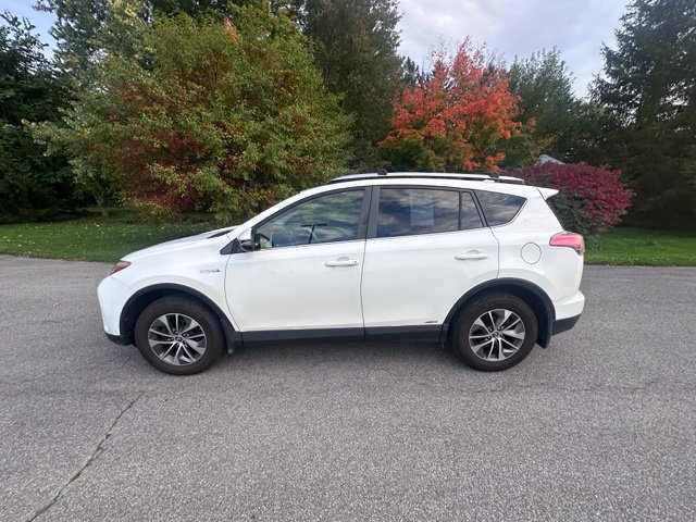 Used 2016 Toyota RAV4 XLE AWD/4WD image 6