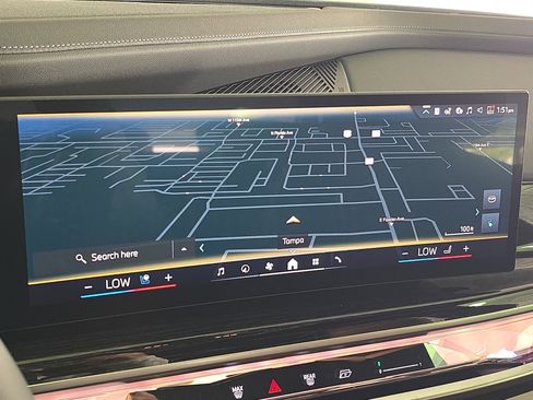 New 2026 BMW i7 xDrive60 w/ Executive Package image 24