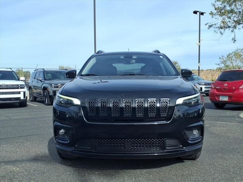 Used 2020 Jeep Cherokee Latitude Plus image 2