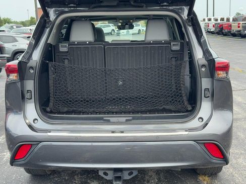 Used 2023 Toyota Highlander Limited AWD/4WD image 5