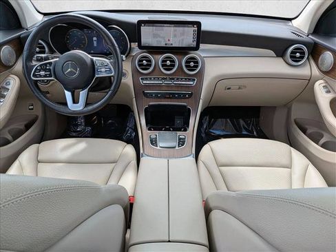 Used 2021 Mercedes-Benz GLC 300 4MATIC image 19
