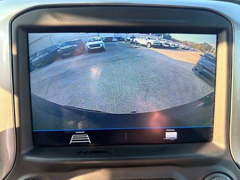 Used 2022 Chevrolet Silverado 1500 LT image 20