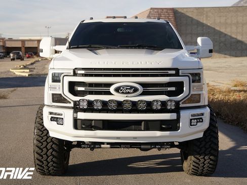 Used 2022 Ford F350 Platinum image 5
