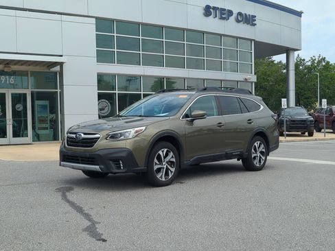 Certified 2022 Subaru Outback Limited w/ Popular Package #2 AWD/4WD image 2