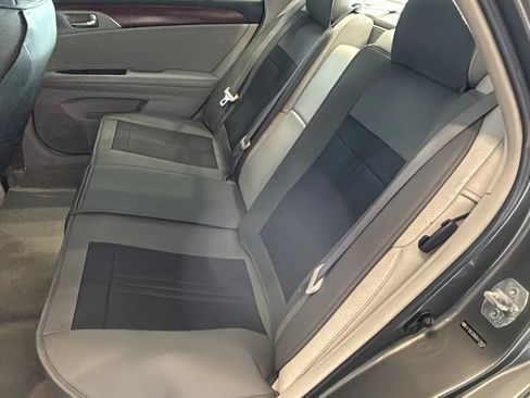 Used 2011 Toyota Avalon Limited FWD image 21
