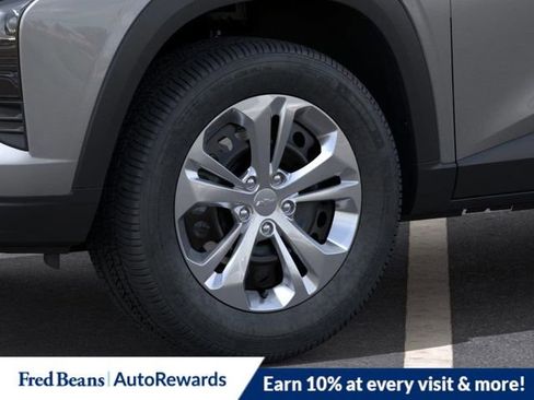 New 2026 Chevrolet Trax LS w/ Driver Confidence Package FWD image 9