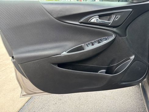 Used 2023 Chevrolet Malibu LT FWD image 25