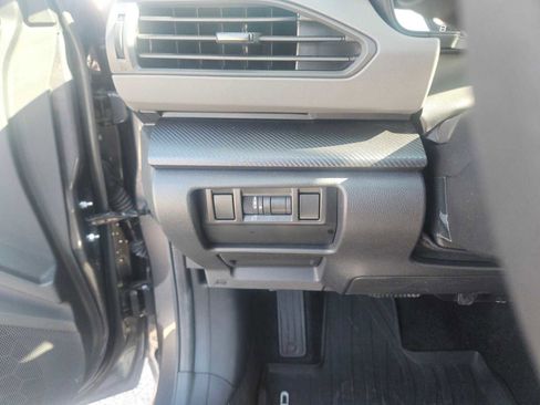 Used 2025 Subaru Crosstrek 2.5i Limited w/ Popular Package #3A image 17