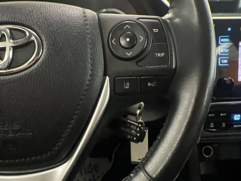Used 2019 Toyota Corolla SE FWD image 22