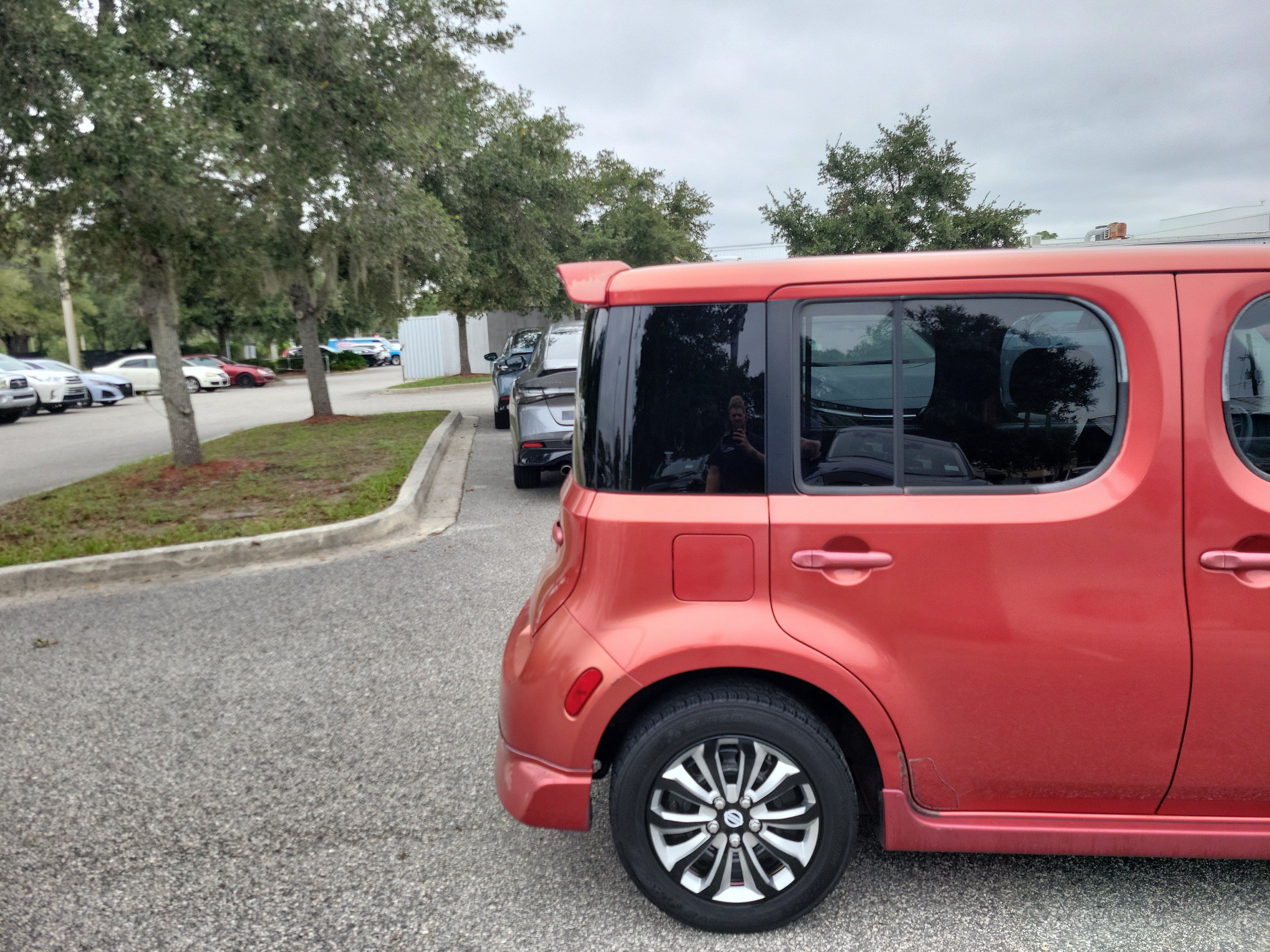 Used 2009 Nissan Cube 1.8 S w/ Ginormous Pkg FWD image 6