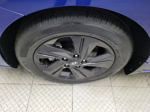 Used 2022 Hyundai Elantra SEL w/ Convenience Package FWD image 31
