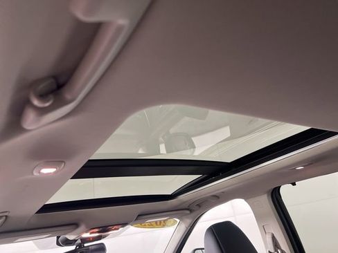 Used 2023 Nissan Rogue SL w/ SL Premium Package image 26