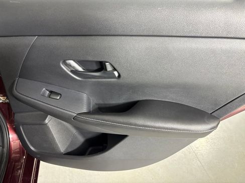 Used 2024 Nissan Sentra SV FWD image 18