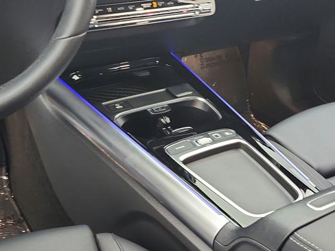 Certified 2025 Mercedes-Benz GLA 250 image 9