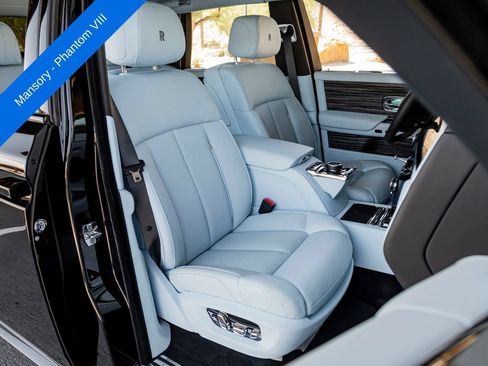 Used 2023 Rolls-Royce Phantom Sedan w/ The Phantom Package RWD image 37