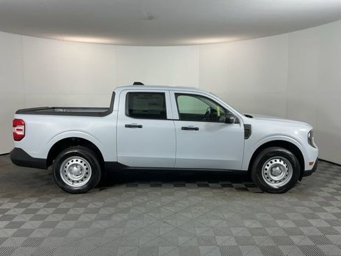 New 2026 Ford Maverick XL image 4