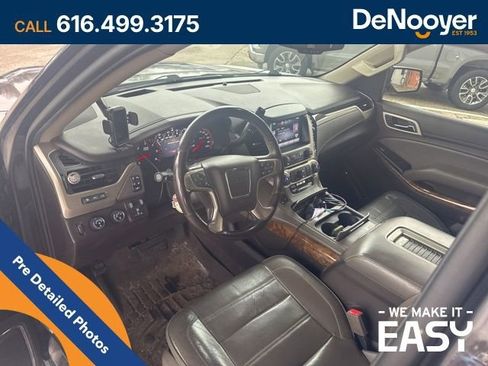 Used 2015 GMC Yukon XL Denali image 13