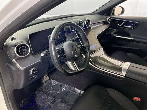 Used 2023 Mercedes-Benz C 300 4MATIC Sedan image 9