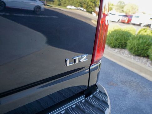 Used 2020 Chevrolet Silverado 2500 LTZ w/ LTZ Premium Package image 14