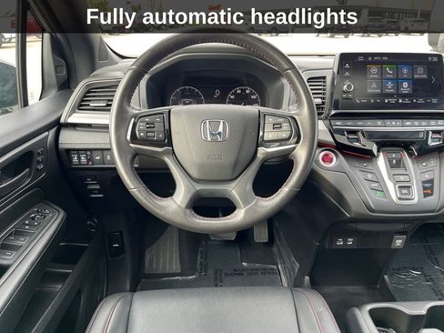 Used 2025 Honda Odyssey Sport-L image 19