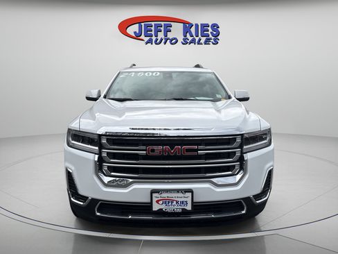 Used 2023 GMC Acadia SLE w/ Driver Convenience Package image 3