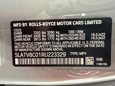 Used 2024 Rolls-Royce Cullinan Black Badge w/ Driver's Package AWD/4WD image 18