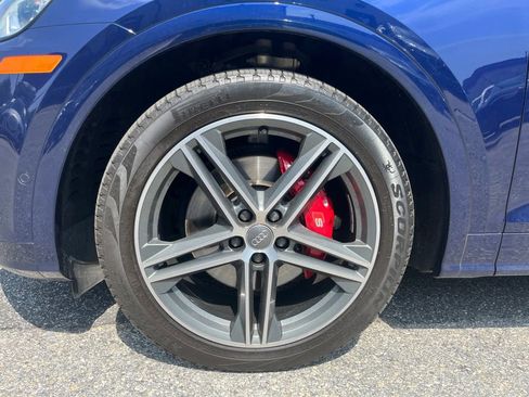 Used 2019 Audi SQ5 Prestige w/ Prestige Package AWD/4WD image 3