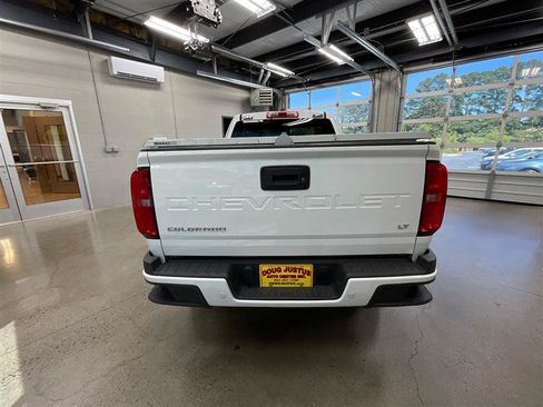Used 2022 Chevrolet Colorado LT w/ Fleet Safety Package RWD image 4