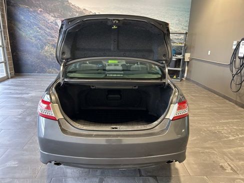 Used 2011 Toyota Camry SE image 27