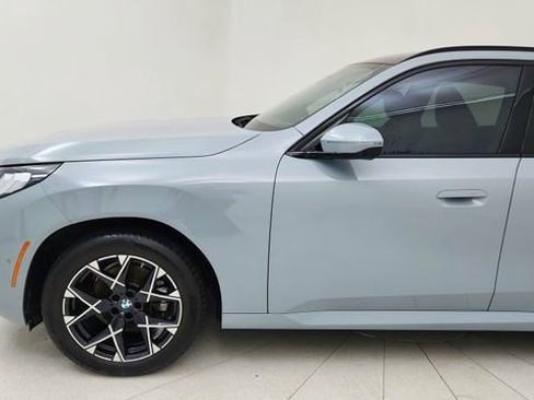 Used 2025 BMW X3 xDrive30i image 9