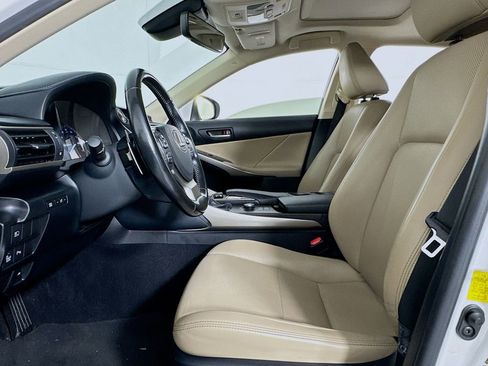 Used 2017 Lexus IS 200t w/ Navigation System Package image 11