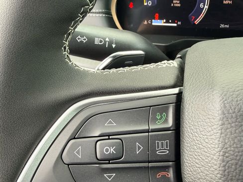 New 2025 Jeep Grand Cherokee L Laredo image 12