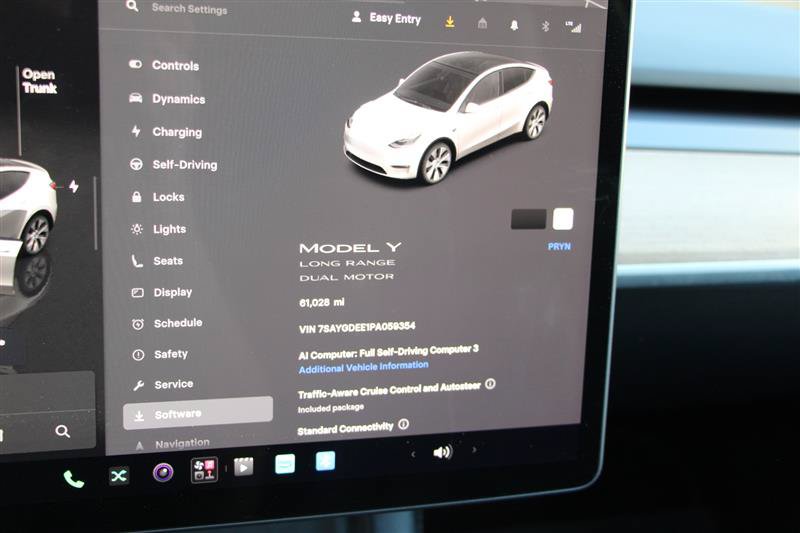 Used 2023 Tesla Model Y Long Range AWD/4WD image 31