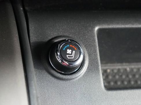 Used 2021 Nissan Titan Platinum Reserve w/ Off Road Protection Package image 6