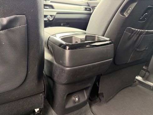 Used 2020 Kia Telluride S w/ S 8 Passenger Seating Package AWD/4WD image 30