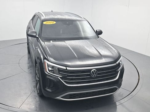 Used 2024 Volkswagen Atlas Cross Sport SE FWD image 53