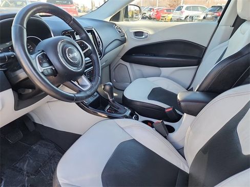 Used 2018 Jeep Compass Limited w/ Navigation Group image 13